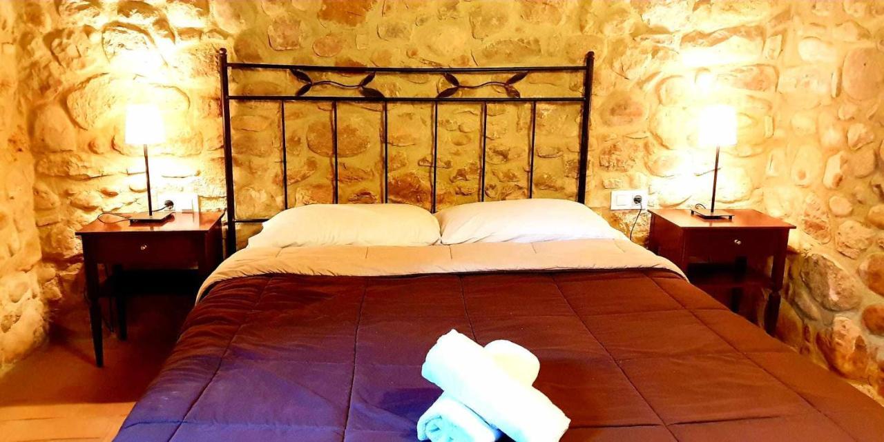 Masia Para Grupos Con Piscina Privada28 Pax Cabanelles Екстер'єр фото