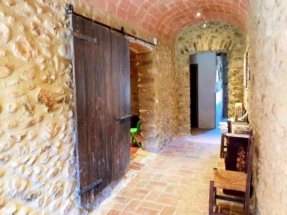Masia Para Grupos Con Piscina Privada28 Pax Cabanelles Екстер'єр фото